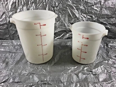 Lot of 2 Cambro Food Storage Containers 8Qt, 4Qt. - Image 1 of 4