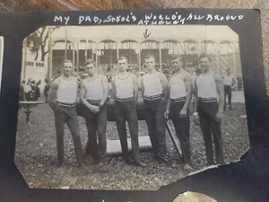 Foto VINTAGE de Sokol's World's All Around Gymnastics Team 1920, Pommel Horse - Imagen 1 de 3
