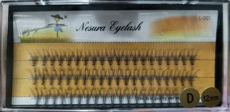 Makeup - Image 1 of 3