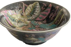 Ciotola porcellana cinese Export Famille Noire Iris 9" pezzo decorativo anni 70 vintage - Foto 1 di 6