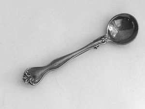 GEORGE & MARTHA by Westmoreland 1940 Sterling Silver Spoon BROOCH - Picture 1 of 2