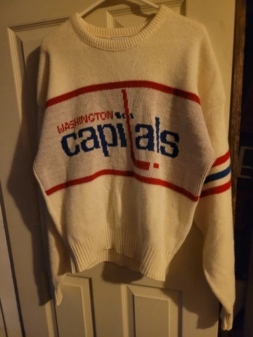 VINTAGE CAPITALS NHL WOOL HOCKEY SWEATER JERSEY JACKET Cover