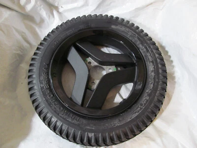 Neumático de ruedas Permobil 3.00-8 de silla de ruedas Permobil F3 Foto 1 de 4