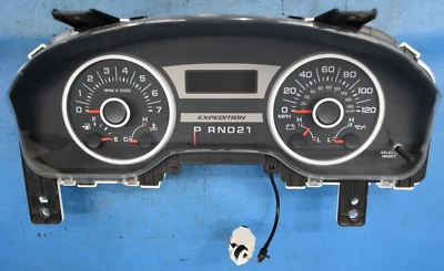 2005-2006 FORD EXPEDITION SPEEDOMETER INSTRUMENT CLUSTER GAUGE OEM 5L1T-10849-BC - Image 1 of 4