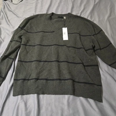 SUÉTER DE LANA MERINO TAHARI CUELLO EN V PARA HOMBRE BREZO MEDIO CARBÓN Y NEGRO NUEVO CON ETIQUETAS PAPÁ Foto 1 de 4