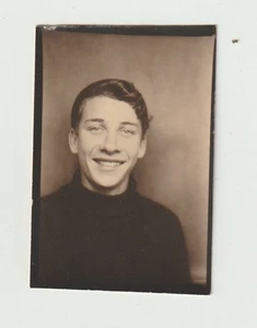 CABINA DE FOTOS VINTAGE - JOVEN GUAPO - Imagen 1 de 1