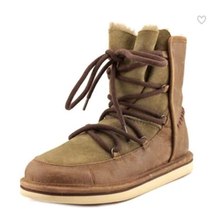 Neu mit Karton UGG Australia Lodge schokoladenfarbene kurze Lammfell-Wildlederstiefel Größe 10 200 $ - Bild 1 von 5