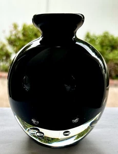 Black Art Glass Vase Murano? Controlled Bubble Wave Pattern Clear Base Used - Picture 1 of 3