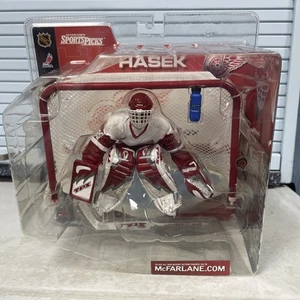 Dominik Hasek Mcfarlane 2001 Serie 2 weiße Variante Goalie Red Wings NEU - Bild 1 von 7