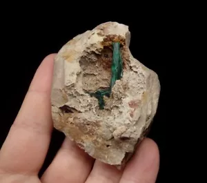 MALACHITE beautiful crystals in geode -- MOROCCO - Atlas Mts. KERROUCHEN /pk991 - Picture 1 of 12