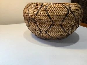 MAIDU NATIVE AMERICAN BASKET - Picture 1 of 9
