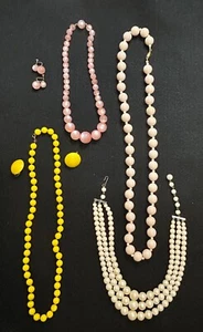 Costume Jewlery 8 Piece lot - Picture 1 of 5