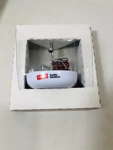 Staples Facility Solutions Even The Kitchen Sink Mini Magnetic Paper Clip Holder - Picture 1 of 10