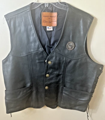 Chaleco Motociclista Bandera Americana Cuero EE. UU. Capitán América con Insignia Sec Of Def Foto 1 de 4