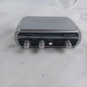 M-Audio Fast Track Guitar Instrument Mic Recording USB Digital Audio Interface - Picture 1 of 3