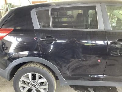 Conjunto de puerta trasera derecha usado lado trasero se adapta a: Kia Sportage 2015 con tinte de privacidad g Foto 1 de 4