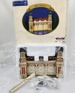 Department 56 Christmas in the City "Ellis Island Facade" American Pride Serie - Bild 1 von 11