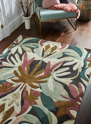 Hand-Tufted Wool Rug 5x7, 6x9 – Floral Motif, Plush Texture for Living & Bedroom - Image 1 of 4