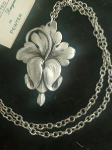 Vintage Pewter Flower Pendant Necklace NWT - Picture 1 of 4