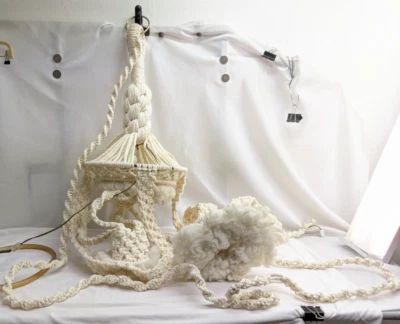 Lámpara colgante colgante de macramé soporte para plantas aprox 54" de alto LW Foto 1 de 4