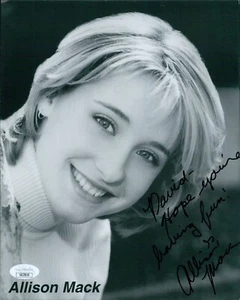 Allison Mack Actress Signed 8x10 Cardstock Promo Photo JSA Authenticated - Picture 1 of 2