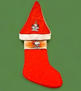 Peanuts Snoopy Weihnachten Urlaub 15" roter Filzstrumpf und Nikolaushut Einheitsgröße  - Bild 1 von 3