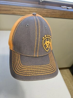 Boné de beisebol masculino Ariat chapéu malha Snap Back laranja e cinza - Imagem 1 de 4