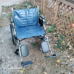 Wheel Chair - Picture 1 of 1