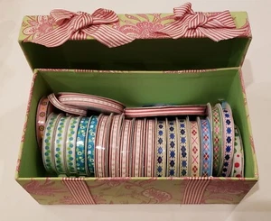 Stoffbox mit 21 Rollen Band Bastelbedarf - Bild 1 von 4