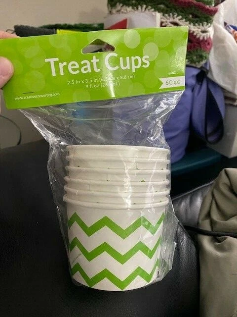 White & Green Zig Zag 6Pk Treat Cups 9 Fl oz. Party Supply New!!! - Image 1 of 1