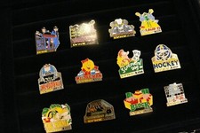 ATARI LYNX Vintage Electronic Handheld  tabletop video  game  PIN COLLECTION LOT