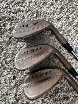 Juego de palos de cuña Titleist Vokey SM10 48 52 56 grados bonitas ranuras giratorias fresadas Foto 1 de 4
