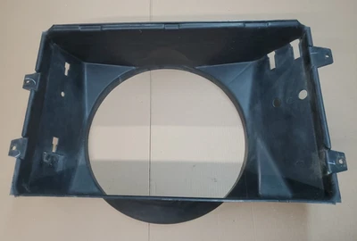 Cubierta del ventilador del radiador 52028002 OEM Dodge Ram 1500 2500 3500 1994-2002 5,2 L 5,9 L 52028002 Foto 1 de 4