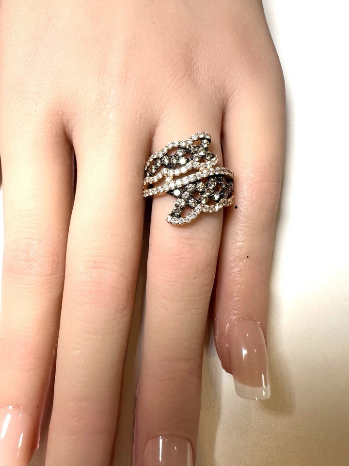 Juego de oro rosa de 14k con pavé champán y diamantes blancos 1,50 CTW. 7,8 gramos Foto 1 de 4