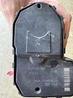 Conjunto de carrocería del acelerador Jeep JK Wrangler OEM 3,8 L V6 04593858AB 2008-2011 148482 Foto 1 de 2