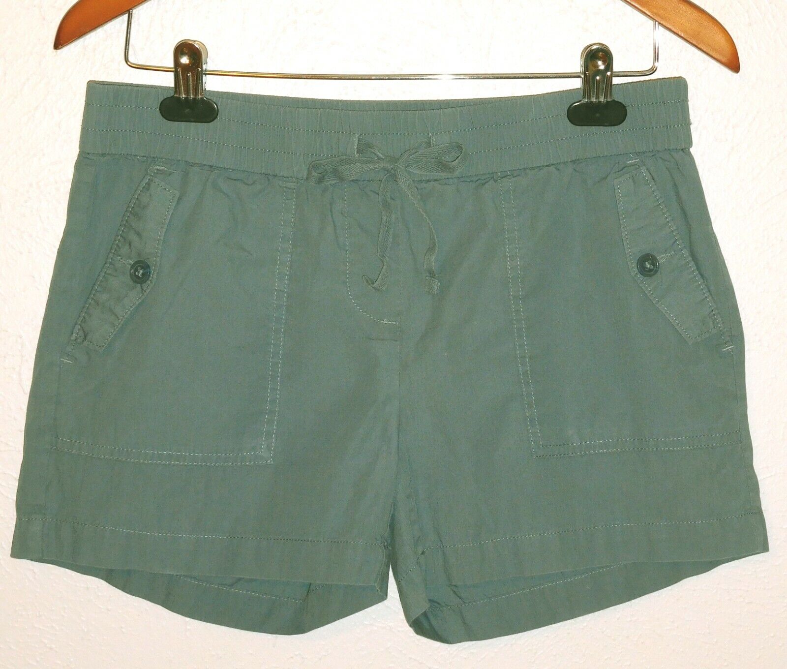 Ann Taylor LOFT Women's Army Green Cargo Shorts w Elastic 