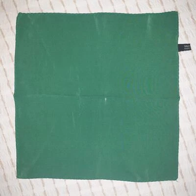 Pañuelo de bolsillo de seda hecho en Italia Foto 1 de 3