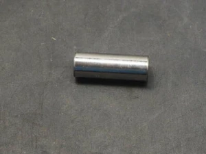 SUZUKI NOS PIN PISTON 12151-04700 JR50 LT50 OR50 - Picture 1 of 4