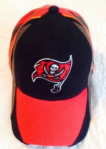 Vtg 1997 Tampa Bay Buccaneers Ball Cap Offical Tag NFL Equipment Reebok Cover