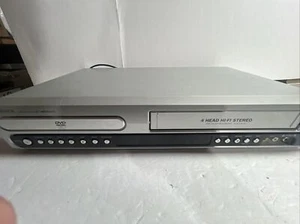 Magnavox MDV560VR/17 DVD VHS Combo VCR Player Recorder FOR PARTS - Picture 1 of 2