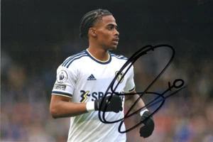 LEEDS UNITED: CRYSENCIO SUMMERVILLE SIGNED 6x4 ACTION PHOTO+COA - Picture 1 of 1