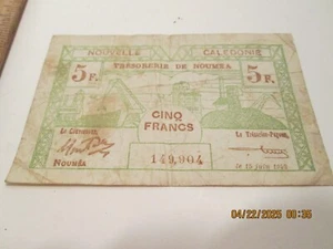 BANCONOTA 5 FRANCHI BON DE CAISSE 1943 {NUOVA CALEDONIA}. - Foto 1 di 2
