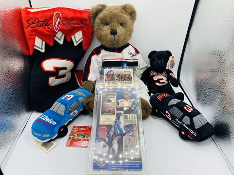 *VINTAGE LOT* NASCAR Dale Earnhardt #3 Boyd's Bear Plush/Stocking/Ticket/Pin Cover
