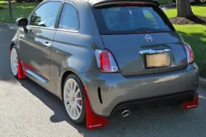 RALLYARMOR 2012-2018 FIAT 500 RALLY ARMOR UR MUD FLAPS RED WITH WHITE LOGO - Foto 1 di 3
