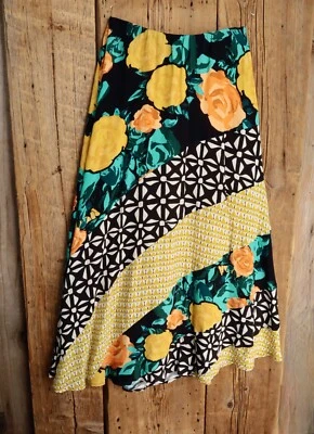 Falda Plenty by Tracy Reece patrón floral talla pequeña Foto 1 de 3