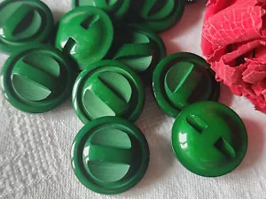 Lot 6 boutons vintage vert travaillé à pied 2,2 cm ref 2565 - Imagen 1 de 3