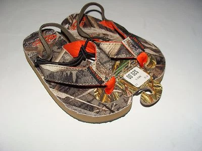 Real Tree Boys Toddler Sandals Flip Flops Size S 5-6 NEW Green Tan Orange Camo - Image 1 of 4