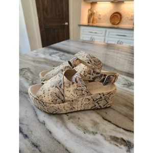 Matisse Runaway Plateau-Sandalen Schlangenleder Knöchelriemen Keilabsatz Größe 7 - Bild 1 von 9