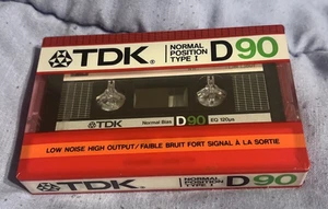 Cinta de casete en blanco de dinamita TDK D90 DE COLECCIÓN SELLADA NUEVA posición normal 1982 Japón - Imagen 1 de 2