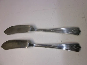 2 Rogers & Bro A1 Master Butter Knives ~ 6.3/4" - Picture 1 of 6